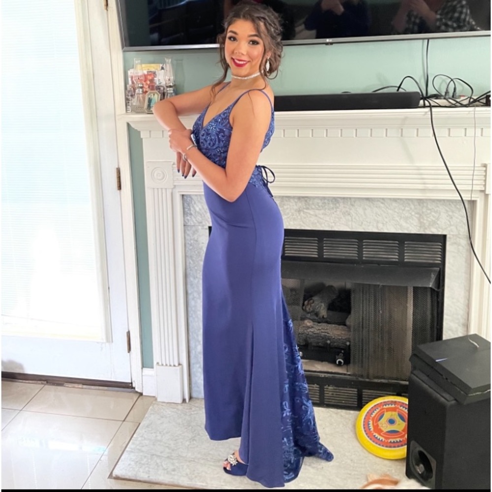 Ellie Wilde prom dress size 2 blue